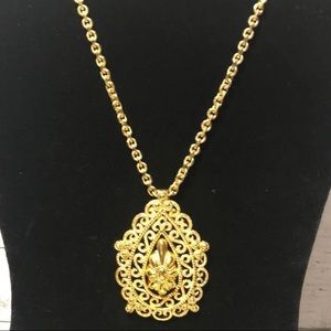 Stunning VINTAGE Crown Trifari Pendant and Chain